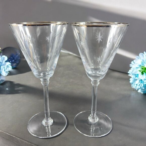 ST NICHOLAS SQUARE Tis the Season Clear Glasses Cups Set 2 Silver Band Etched - Picture 1 of 11